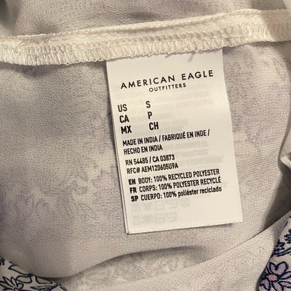 Women’s AE floral multicolor semi crop spring top lantern sleeve - Picture 8 of 8